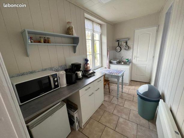 Ferienwohnung Le Tricorne Saint-Vaast-la-Hougue Exterior foto